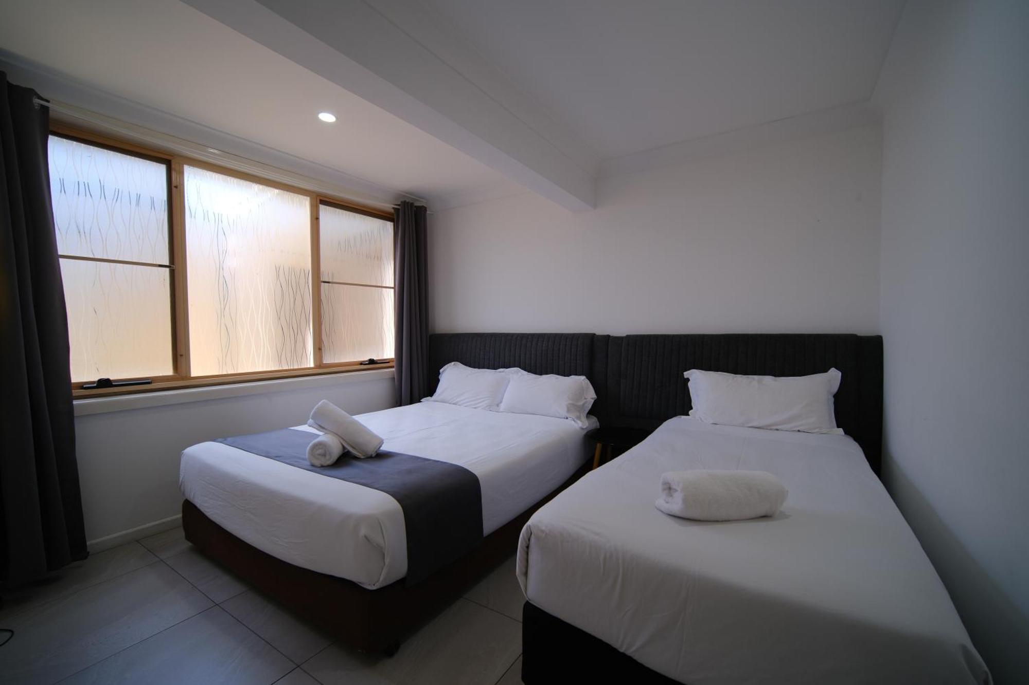 Golf Place Inn Wollongong Primbee Eksteriør bilde