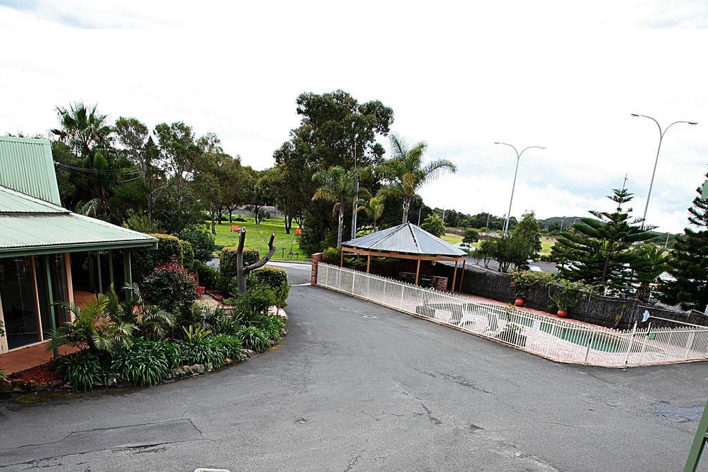 Golf Place Inn Wollongong Primbee Eksteriør bilde